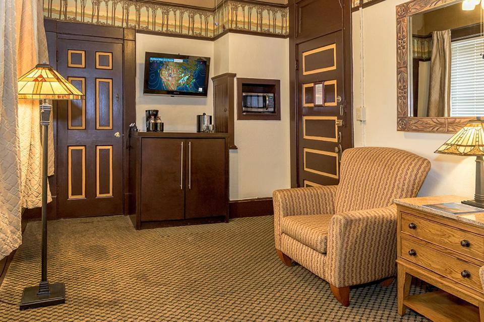 1905 Basin Park Hotel Юрика Спрингс Экстерьер фото